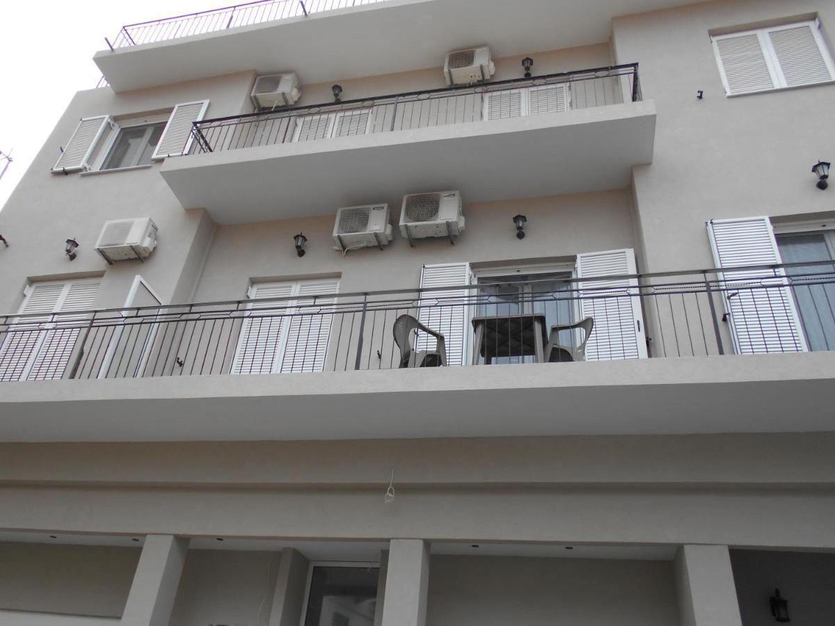 Spλces Pylos Apartments Luaran gambar